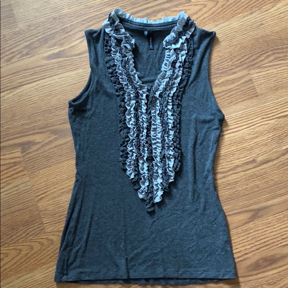 Sleeveless Maurices ruffle tank